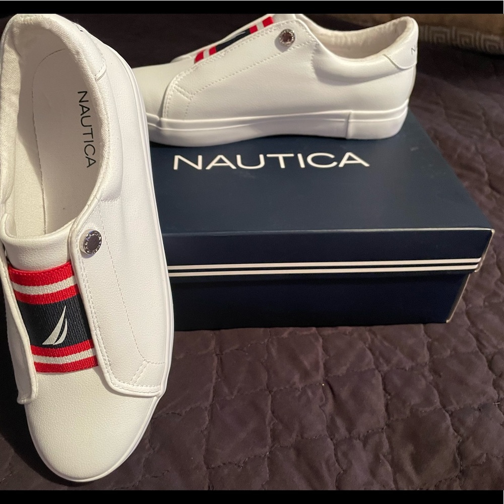 NAUTICAL WOMANS CASUAL SLIP ON